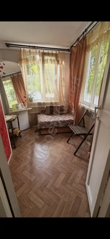 продаеться дом с земельным участком 7 соток. 26М2 ДОМ